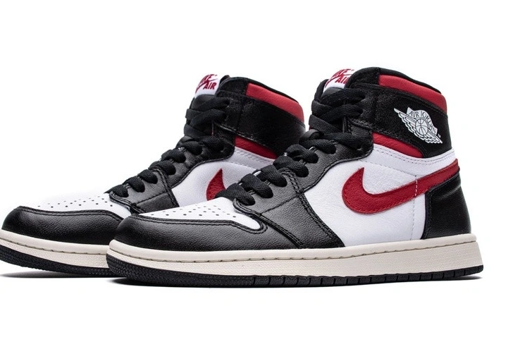 Black 555088-061 1 Jordan Gym  Retro Red High 0112